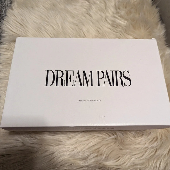 DREAM PAIRS Weltz ankle strap rhinestone low wedge sandal size 8.5 - Picture 6 of 7